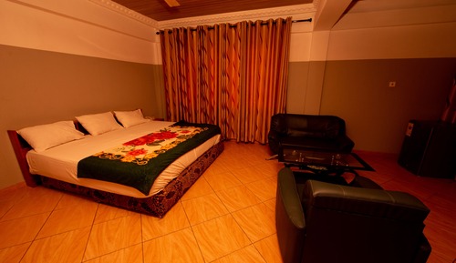 City Suite, 1 King Bed, City View