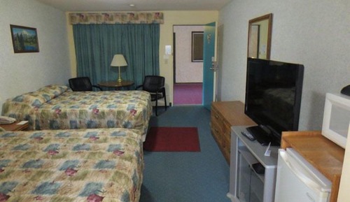 Standard Double Room, 2 Queen Beds