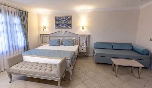 Club Single Room