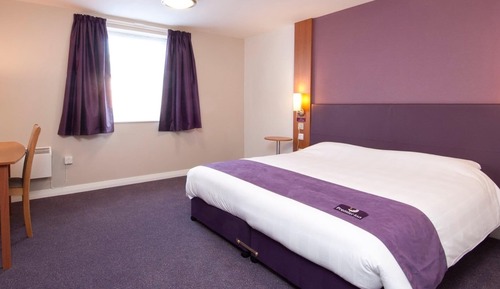 Standard Double Room, Accessible Bathtub
