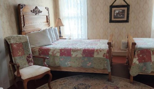 Standard Room, 2 Double Beds, Private Bathroom