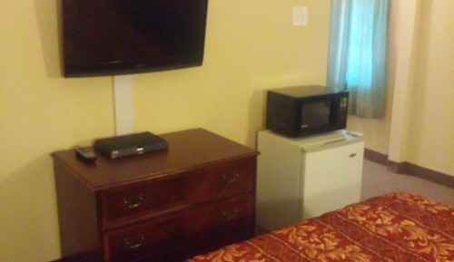 Standard Room, 1 Queen Bed