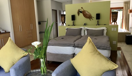 Luxury Suite, Garden Area