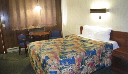 Standard Room, 1 Queen Bed, Non Smoking