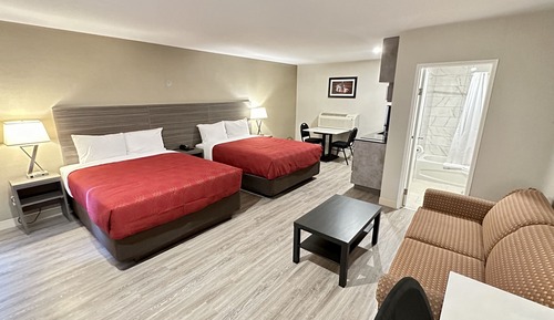 Efficiency, Room, Multiple Beds, Non Smoking