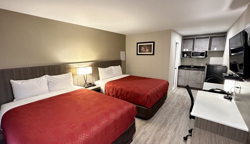 Efficiency, Room, 2 Queen Beds, Non Smoking