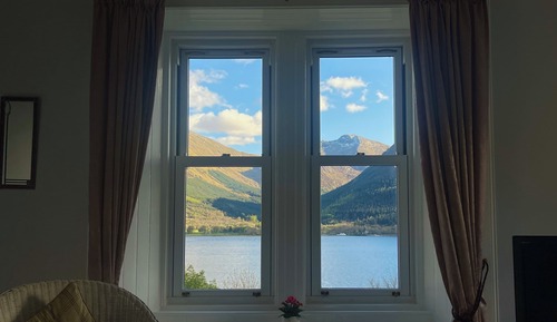 Deluxe Suite, Lake View