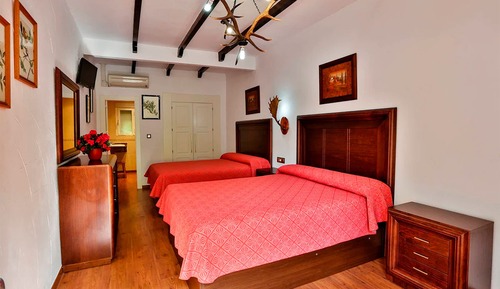 Triple Room