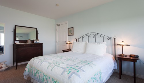 Deluxe Room, 1 Queen Bed, Ocean View (Sunrise)