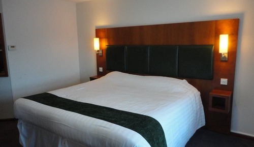 Double Standard Room with Shower