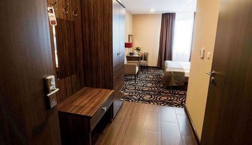Standard Room (Single Use)