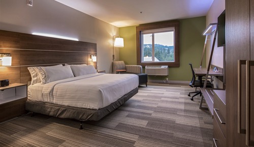 Standard Room, 1 King Bed