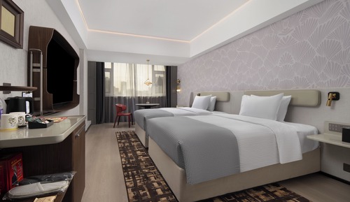 Deluxe Room Twin