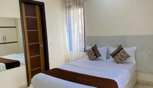 Deluxe Room, City View