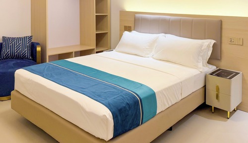 Deluxe Double Room, Non Smoking, Courtyard View