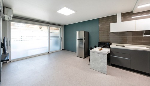 Basic Room, 1 Bedroom (Pine Breeze 204)