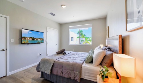 Family Townhome, 3 Bedrooms, Patio