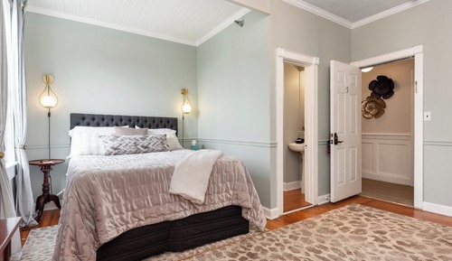 Double Room, 1 Queen Bed, Private Bathroom