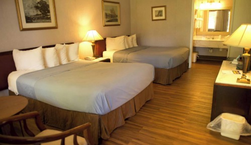 Room, 2 Queen Beds, Non Smoking