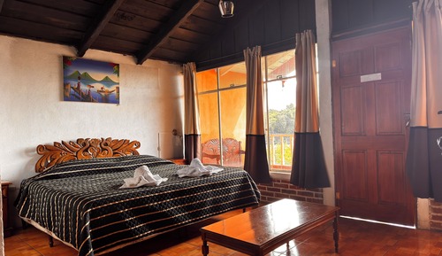 Classic Room, Balcony, Lake View