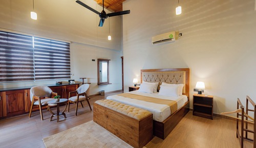 Deluxe Double Room, City View