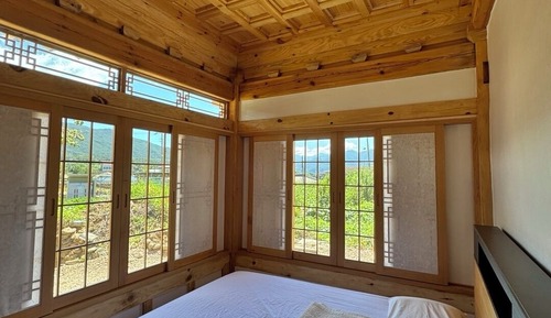 Family House, Kitchen, Mountain View