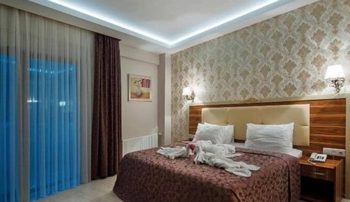 Deluxe Suite, Balcony