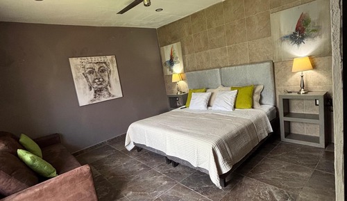 Deluxe Suite, Patio, Garden View