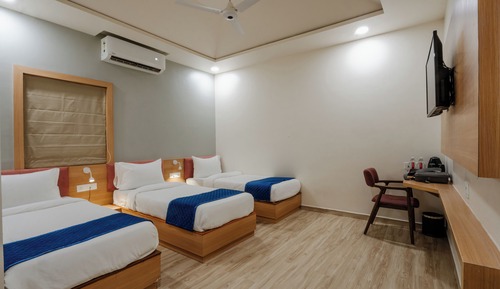 Standard Triple Room, City View