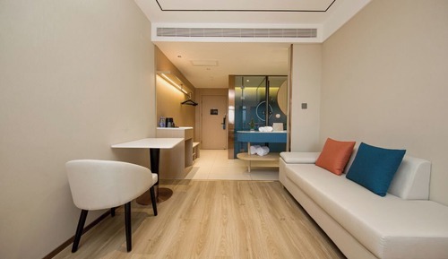 Superior Twin Room, City View