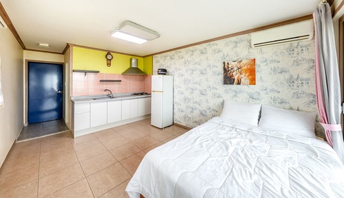 Basic Room, 1 Bedroom (Feb Room 107(BBQ))