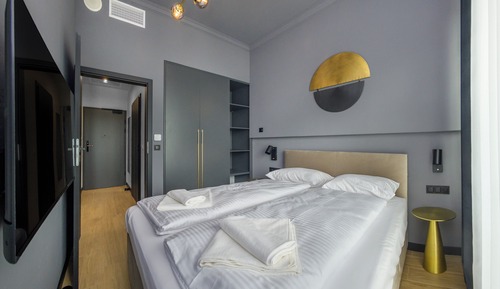 Apartment (120)