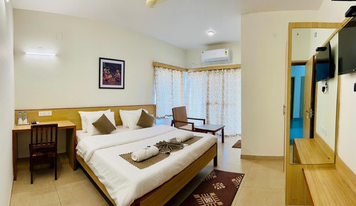 Deluxe Double Room, City View