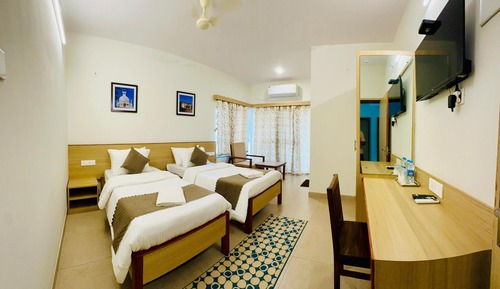 Deluxe Twin Room, City View