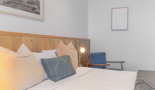 Lakeview Ground Floor Room