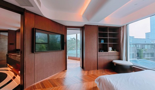 Panoramic Diamond Deluxe Suite