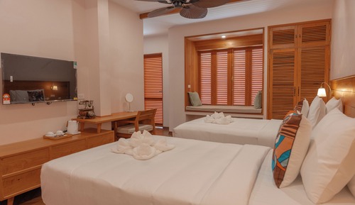 Superior Twin Room, Multiple Beds, Pool View