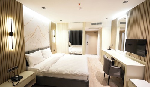 Family Twin Room