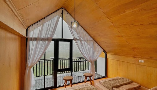 Family Room, Mountain View