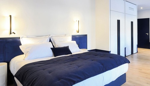 Family Suite, Kitchen, Courtyard View