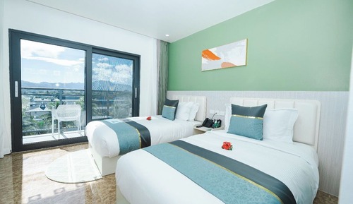 Twin Room (Garden Oceanview Twin)