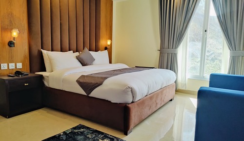 Executive Single Room, Balcony, Mountain View
