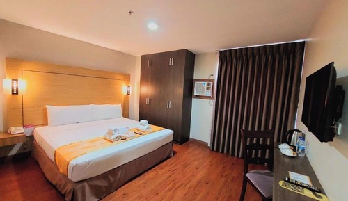 Superior King Room