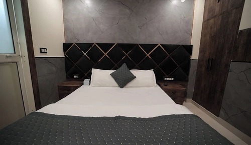 Executive Studio Suite
