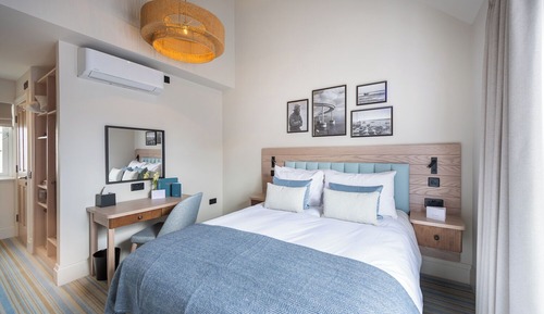 Classic Double Room, 1 King Bed, Balcony, Sea View