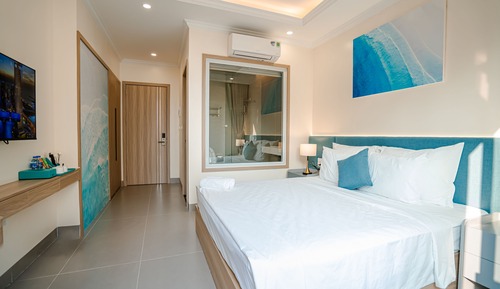 Superior Room, Balcony, City View