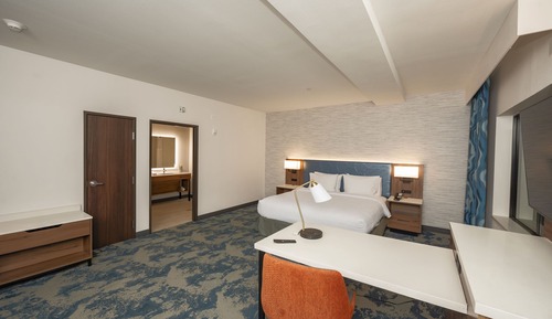 Studio, 1 King Bed, Accessible (Hearing)