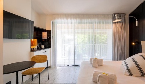 Superior Room, Balcony, Pool View