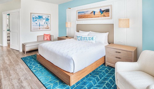 Premium Room, 1 King Bed, Patio, Corner