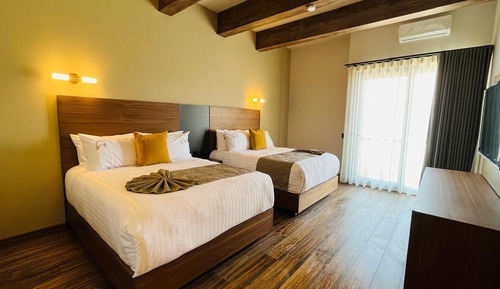Standard Room, 2 Queen Beds